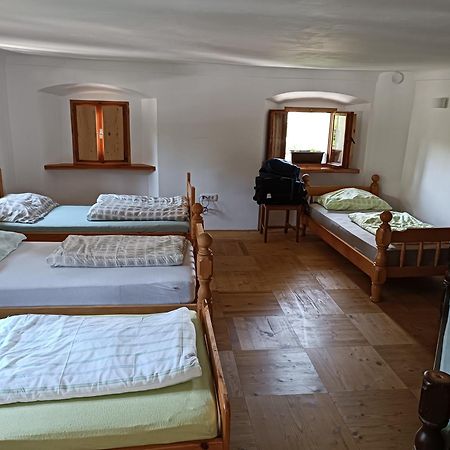 Pr Mocnk Hostel Bled Bagian luar foto