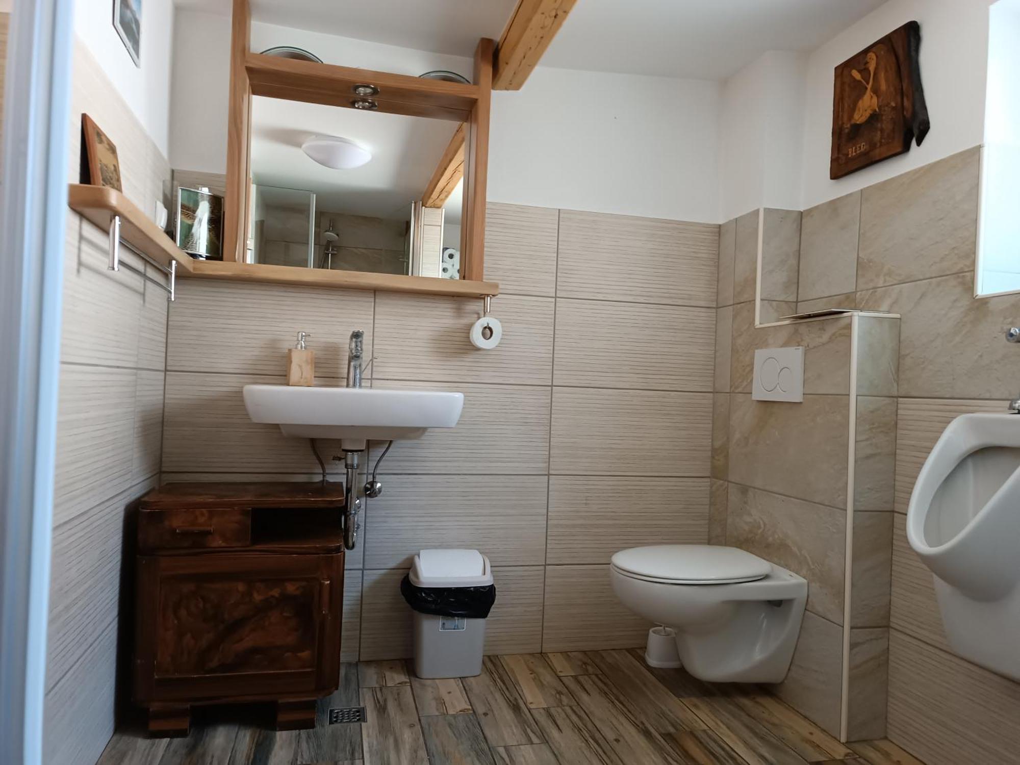 Pr Mocnk Hostel Bled Bagian luar foto